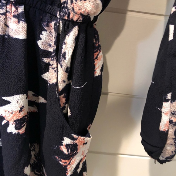 Navy & Floral Romper - Picture 3 of 5